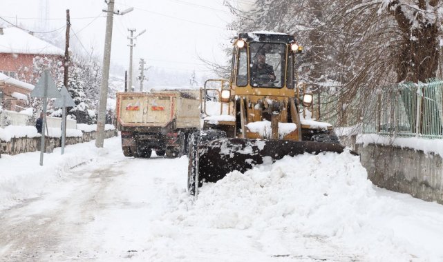 Turhal'da karla mücadele seferberliği