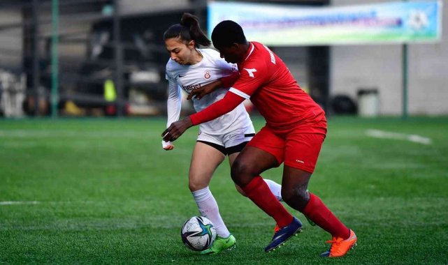Turkcell Kadın Futbol Süper Ligi: Galatasaray: 1 - Konak Belediyespor: 1