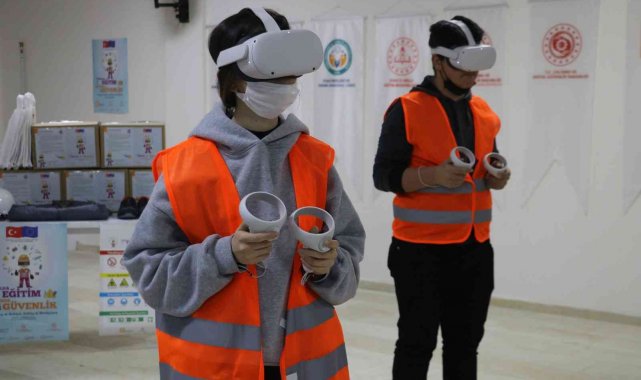 Türkiye'nin ilk metaverse ortamında bilgi yarışması Sivas'ta düzenlendi