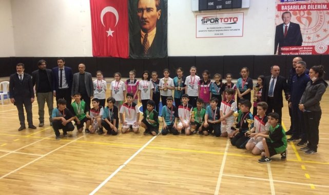 Turnuvadan 2 madalya ile döndüler