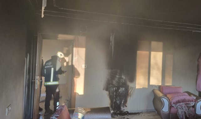 Tuşba'da ev yangını