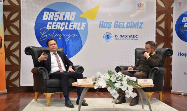 Tuzla Belediye Başkanı Yazıcı gençlerle bir araya geldi