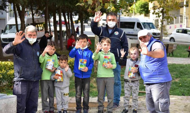 Tuzlalı çocuklardan yürekleri ısıtan görüntü