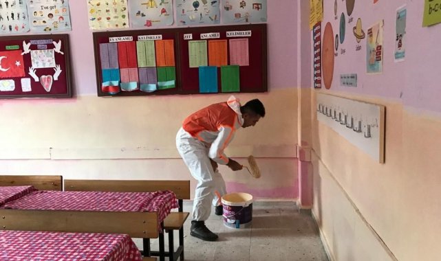 Ücretli öğretmen okuluna enerji katıyor