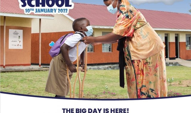 Uganda'da okullar yaklaşık 2 yıl sonra yeniden açıldı