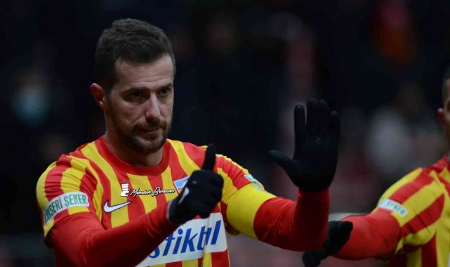 Uğur Demirok ilk golünü attı