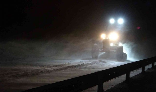 Ulaşıma kar ve tipi engeli