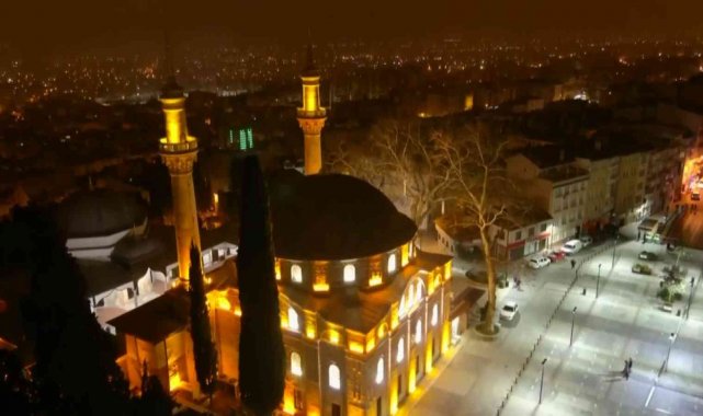 Ulu Cami&#039;de yeni yılın ilk namazı kılındı