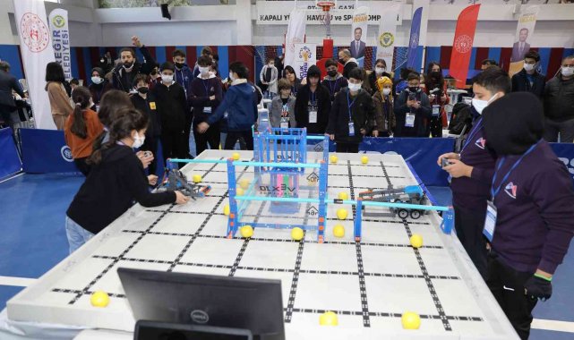 Uluslararası VEX Robotics Adana Turnuvası