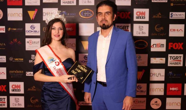 Ünlü iş adamı ve İnstagram fenomenine başarı ödülü