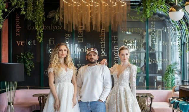 Ünlü moda tasarımcısı Yüksel, 2022-2023 yaz koleksiyonunu tanıttı