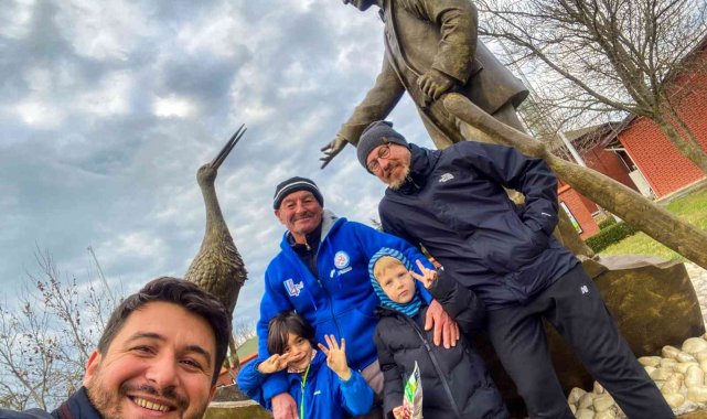 Ünlü oyuncu Karacabey'in doğal güzelliklerini gezdi