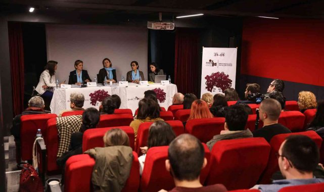 Ünlü oyuncular Buca'da sinemaseverlerle buluştu