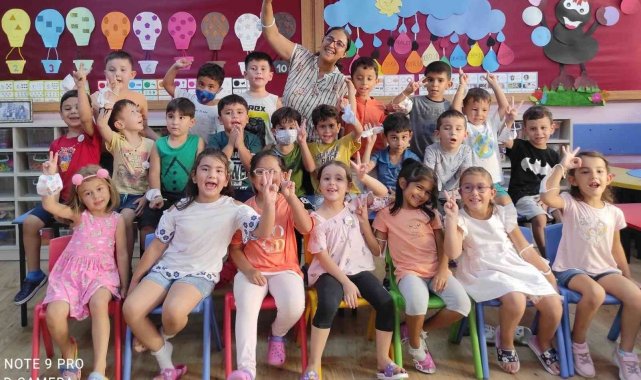 Üreten bir nesil yetiştirmek için dünya öğretmenleri el ele verdi