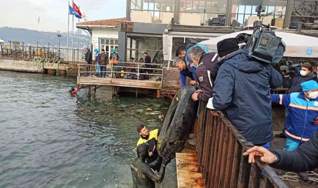 Üsküdar'da boğazın suları nefes aldı