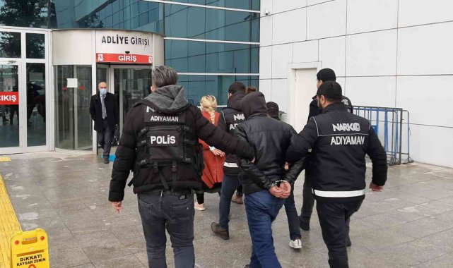 Uyuşturucu operasyonunda yakalanan 2 şahıs tutuklandı