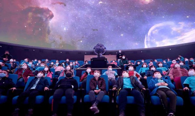 Uzayın derinliklerinin izlenebildiği planetaryum Denizlilileri bekliyor