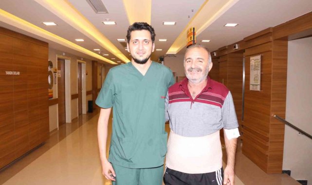 Uzman ekiple rektum kanseri cerrahisi yüz güldürüyor