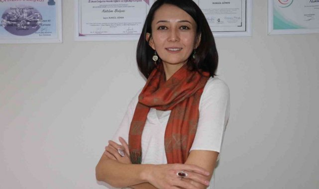 Uzmanlardan anne adaylarına uyarı: "Doğumu korkuyla değil coşkuyla karşılayın"