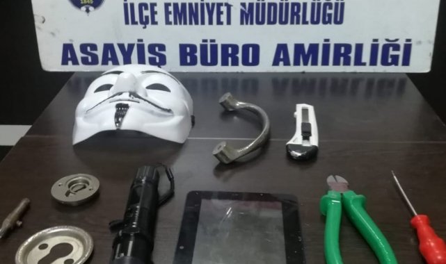 V for Vendetta maskeli hırsızlar, suç üstü yakalandı