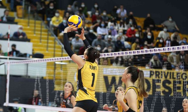 VakıfBank, Axa Sigorta Kupa Voley'de yarı finalde