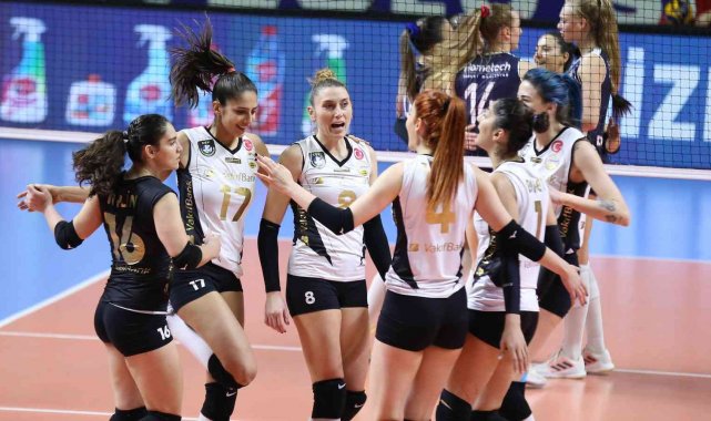 VakıfBank, yeni yıla galibiyetle başladı