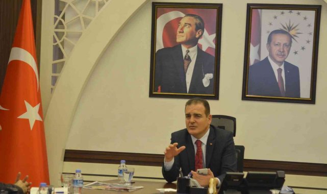 Vali Akbıyık: "Terör Hakkari'nin gündeminden çıkıyor"