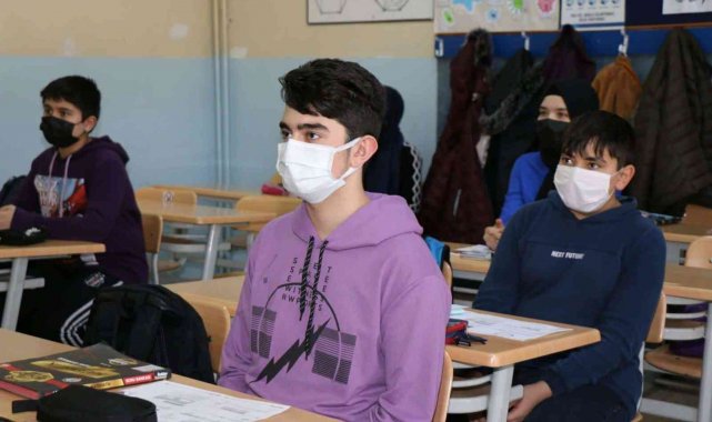 Vali Ayhan: &quot;Potansiyelinize inanıyoruz&quot;