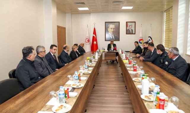 Vali Bilmez Kapıköy Gümrük Kapısı'nı ziyaret etti