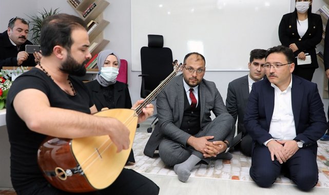 Vali Çiçek, Kadın Kültür Evi'nin konuğu oldu