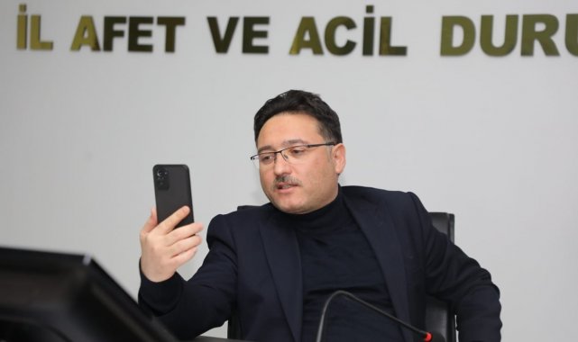 Vali Çiçek karla mücadele çalışmalarını bizzat koordine etti