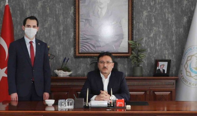 Vali Çiçek, Kaymakam Sercan Sakarya'dan brifing aldı