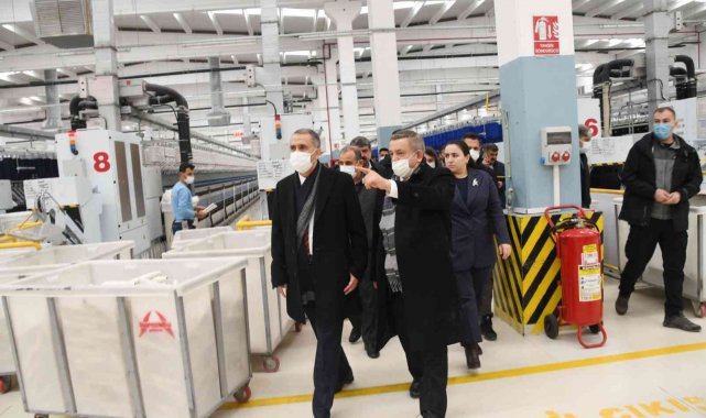 Vali Çuhadar'dan Merinos iplik fabrikasını gezdi