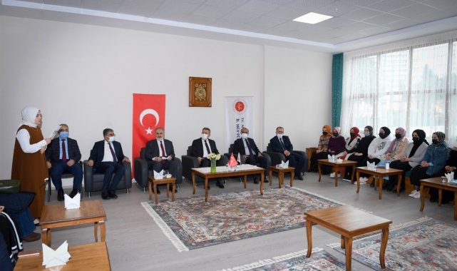 Vali Elban: "Hayalleriniz büyük olsun"