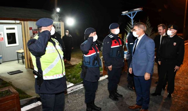 Vali Gürel sağlık çalışanlarının ve güvenlik güçlerinin yeni yılını kutladı