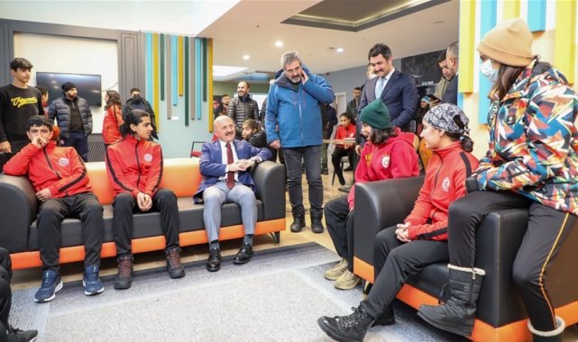 Vali Varol'dan sporcu eğitim merkezine ziyaret