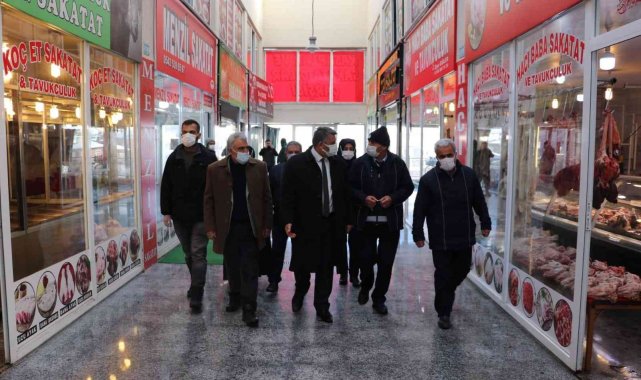 Van Büyükşehir Belediyesi zabıtasından sakatat ve pastanelere denetim