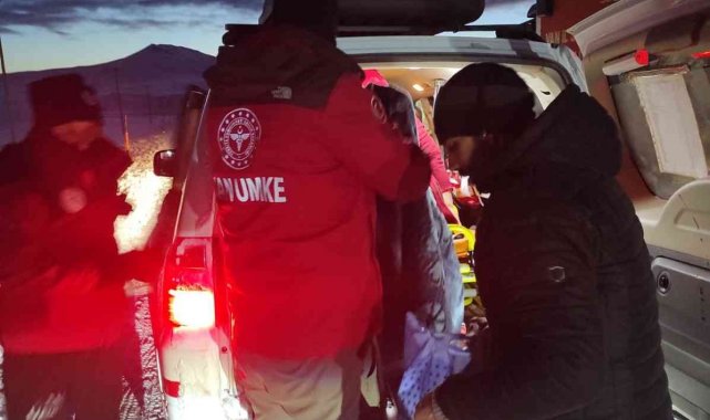 Van'da hasta kurtarma operasyonu