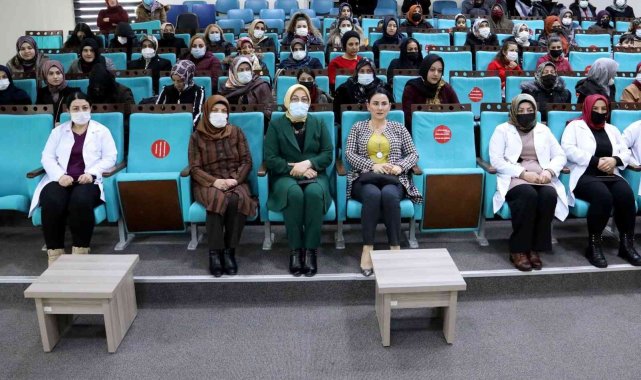 Van'da "Kadınların Toplumdaki Yeri ve Önemi" konulu seminer