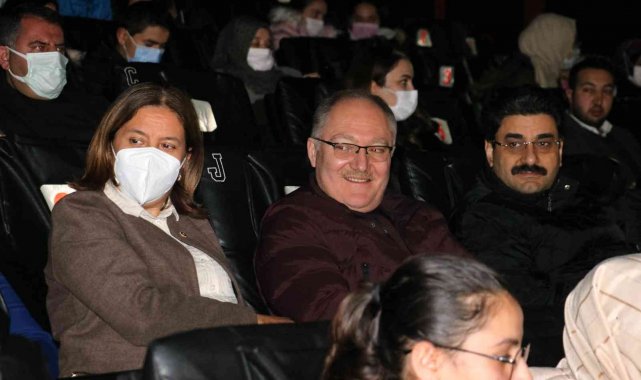 Vatandaşlar o filme akın etti