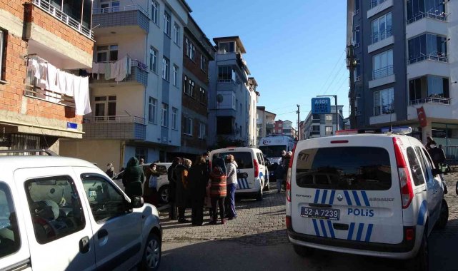 Vefat eden eşinin üzüntüsüne dayanamayıp, intihar etti