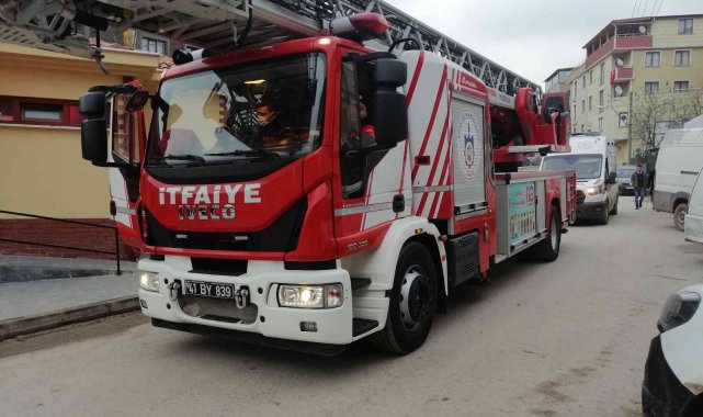 Yalnız yaşayan ağabeyinden haber alamadı, önce çilingir çağırdı sonra itfaiye