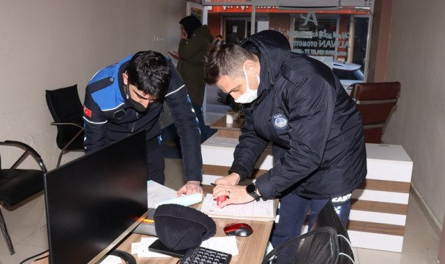 Yalova'da zabıtadan yabancı dil yazılı tabelâ denetimi