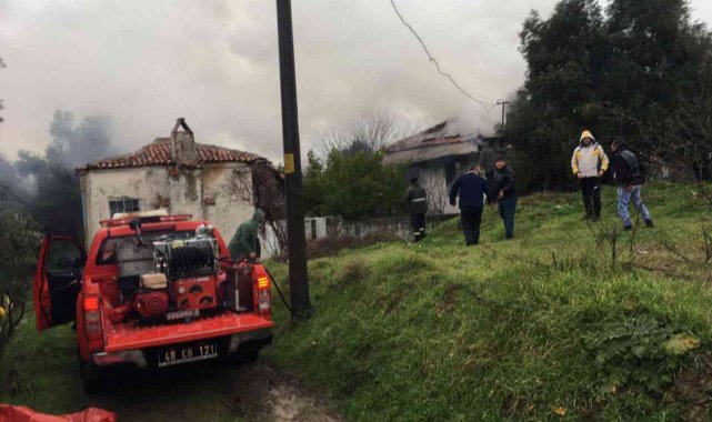 Yatağan'da ev yangını