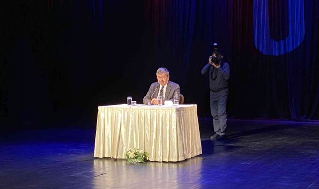 Yazar Hayati İnanç, Üsküdarlılar ile bir araya geldi