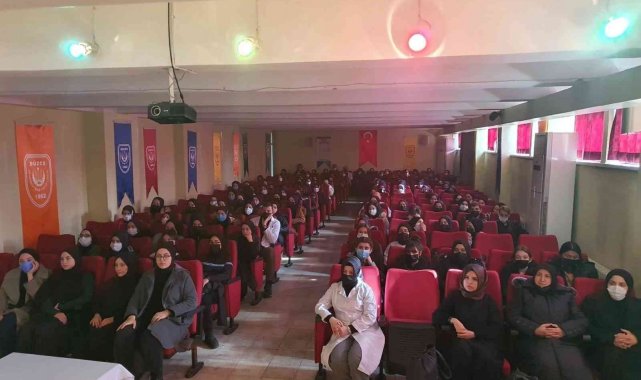 Yazar okur buluşmaları devam ediyor