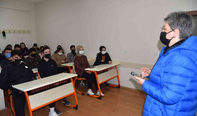 YEGEMLİ öğrencilere farkındalık eğitimi
