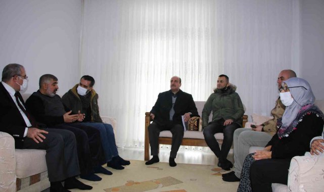 Yeni evlerine kavuşan depremzede: "Konutlar, gerçekten muazzam. Devletimize ne kadar teşekkür etsek azdır"