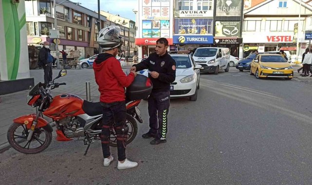 Yeni yılın ilk motor denetiminde 17 sürücüye 2 bin TL ceza