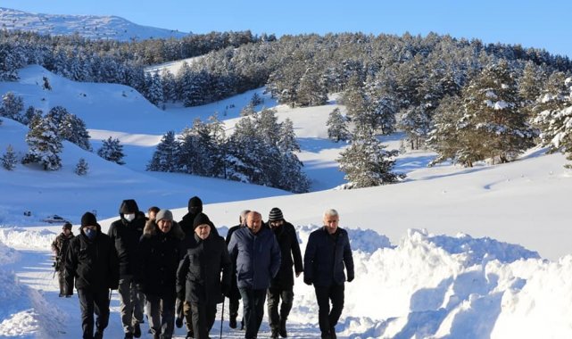 Yıldırım, Dumanlı Tabiat Parkı'nda yürüyüş yaparak devam eden çalışmaları yerinde inceledi
